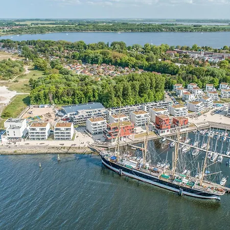 Duenenvilla 19, Whg 4 *